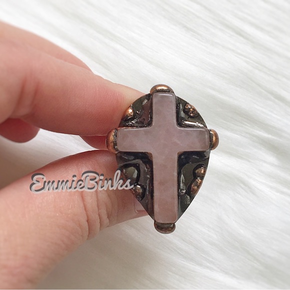 New Genuine Rose Quartz & Copper Cross Statement Ring - Picture 3 of 16